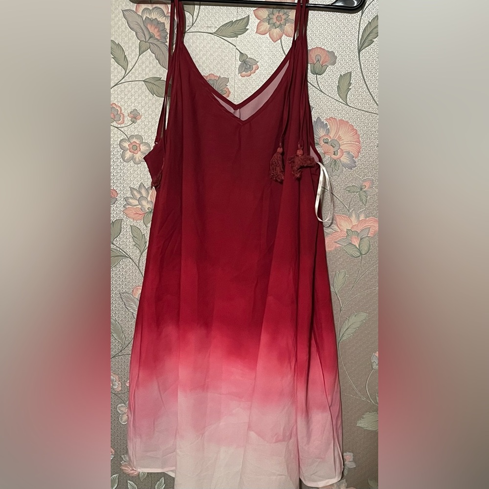 Women's Ombre Red to White Sleeveless Dress